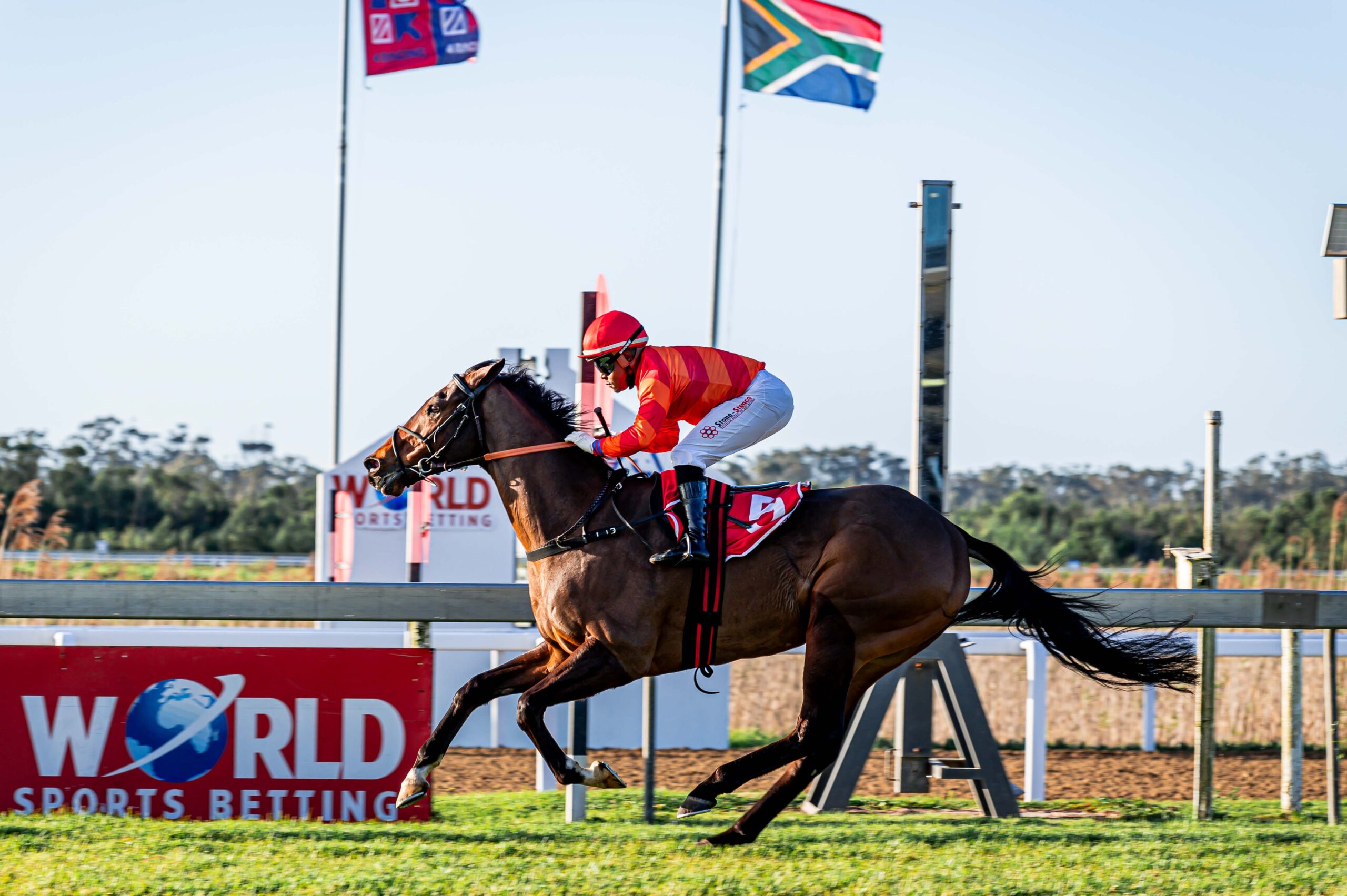 LAST RACE AND YES ITS A KZN BRED WINNER: GIMME MORE TIME